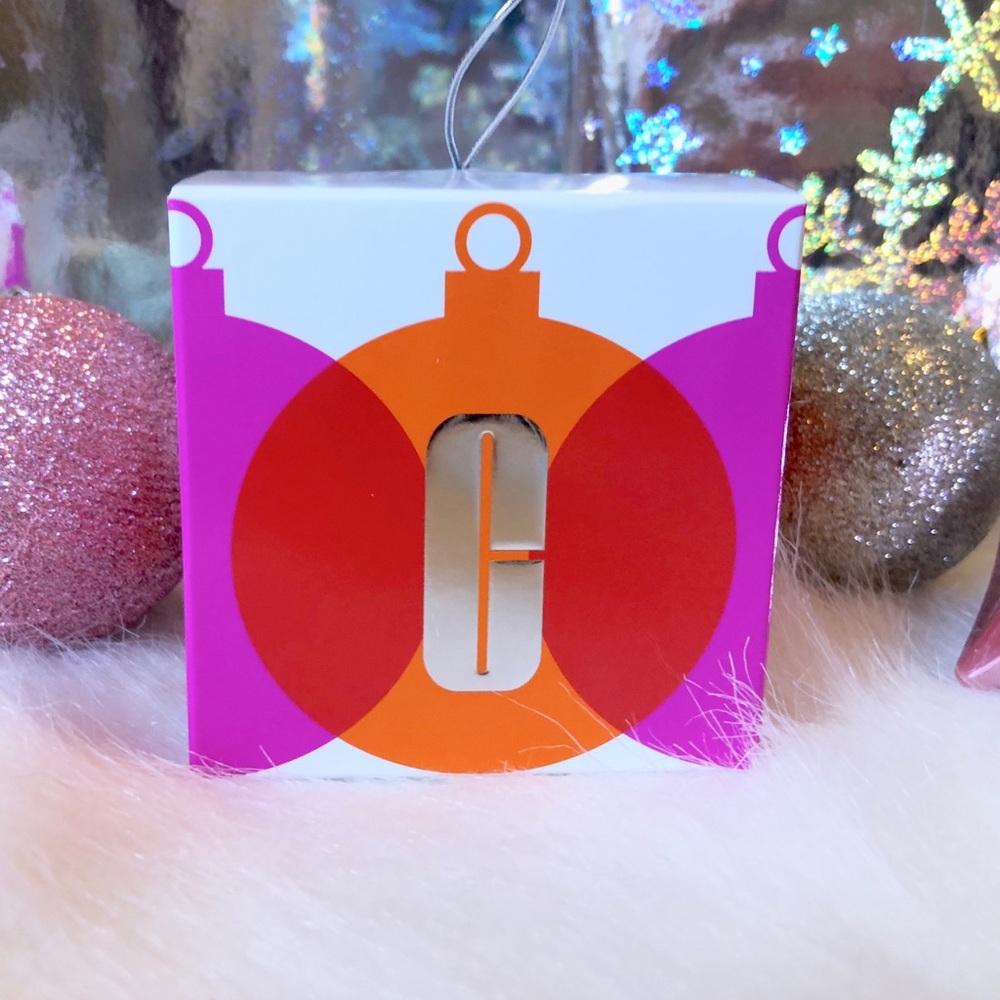 ๐SALE๐Clinique Hanging Ornament Gift Set ๐ - Picture 3 of 5